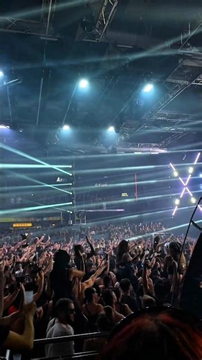 Aava khatiya Pe Gulli Danda Khela Raja Ji 🎧#lyricsstatus #viral #bhojpurilyrics