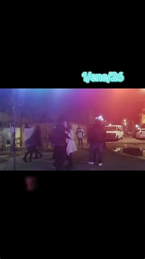 Videos de valance (@valancemusical) con “Colegiala - 𝓓𝓮𝓷𝓲 𝓣𝔃𝔃🪽🔥”