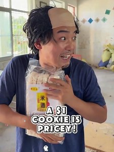 Rich Girl Gets EXPOSED Selling $1 Dollar Cookies?! 😱🍪#foryou #funny #shorts
