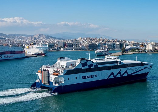 Athens to Crete Ferry Guide: Schedules & Tickets (2026)