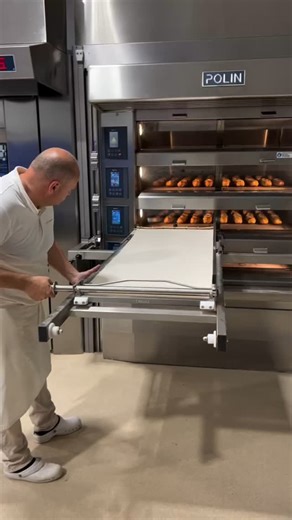 22K views · 319 reactions |  稜 When your bread deserves the...