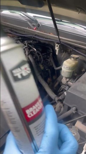 INSTALLING VALVE COVER GASKETS ON A CHEVROLET 5.3 ENGINE PART 2