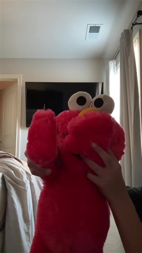 they got elmo hitting it #scuba#elmo#dance#trend#fyp | scuba