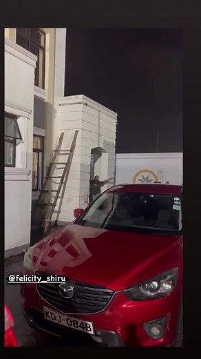 The Epluto Show Loyalty Test with Mukurino