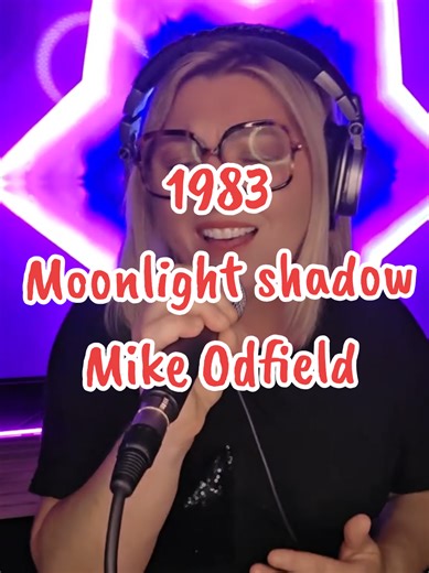 En 83, t'avais quel âge? tu te souviens de cette chanson ? @👇👇 Le Tapoteur Fou 👇👇 , défit relevé ! 😊 Et comme d'hab, on fait du mieux qu'on peut 😬 J'ai dû la refaire au moins 10 fois... et la petite anecdote.. c'est que la première était la bonne mais je n'avais pas branché la camera 😂 Bonne écoute à tous et comme.d'hab... à nos souvenirs ! ✨️ #fyp #pourtoi #music80s #cover #nostalgie