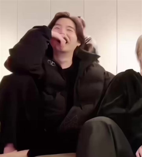 ‏his squeaky smile is everything to me #yoongi#explor#fyp#fypシ゚ | Min Yoongi