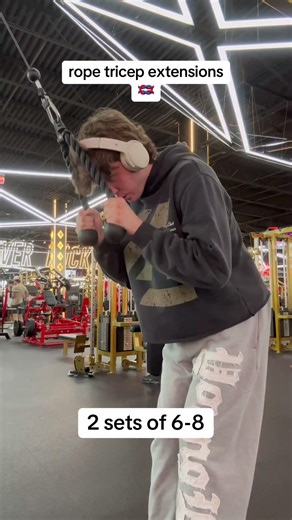 Best beginner friendly arm workout #fitinspiration #gym #workingout #skinny #biceps