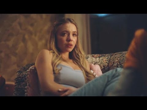 Euphoria (1x07) - Cassie reveals to Mckay that she is pregnant