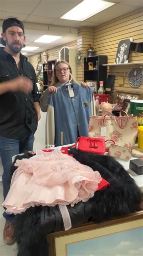 Cindy's Consignments on Reels