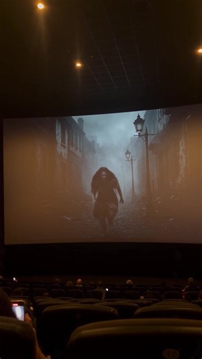 The Witch Escaped the Screen… and Entered the Cinema Hall! 😱👻 | Real Thriller 4DX #HorrorMovie #4DX #RealThriller #ScaryScene