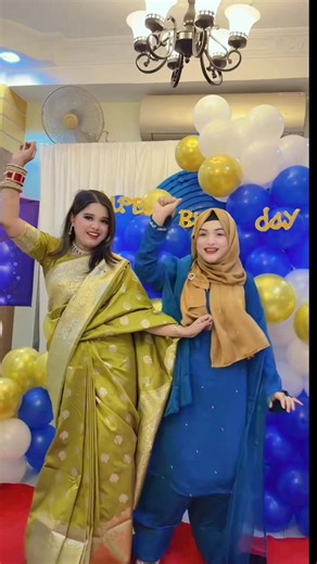 নাচার আনন্দ: নাচুন নাচুন!