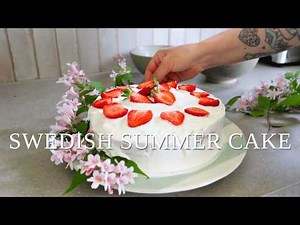 SWEDISH SUMMER TRADITIONS I Elderflower & baking I Slow living in Sweden