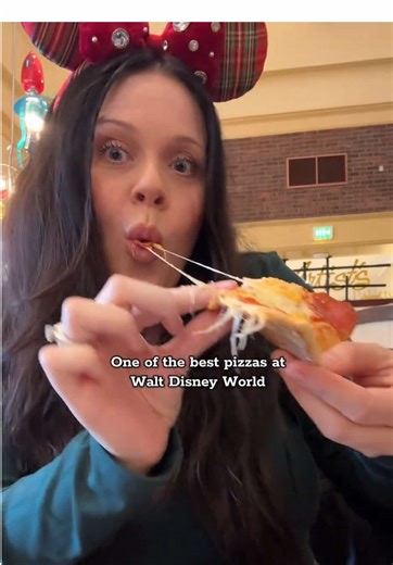 Best Wood-Fired Pizza at Disney World Review