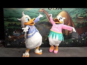 Donald & Daisy Duck Dressed as DINOSAURS Meet Guests & Dance During DVC Moonlight Magic - Disney
