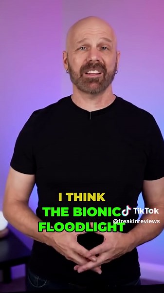 Bionic Floodlight is a $30 As Seen On TV motion-activated solar light that actually works! #asseenontv #bionicfloodlight #floodlight #solarlights #outdoorlighting