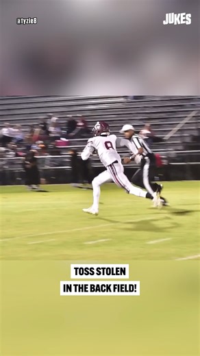 A defender shoots the backfield, jumps the toss, and turns it into an instant touchdown 🤯🏠 | Jukes