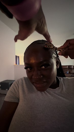 How to Do Small Knotless Braids: Step-by-Step Tutorial