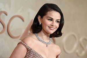 Selena Gomez Just Made “Naked Nails” the Go-To Manicure for Spring