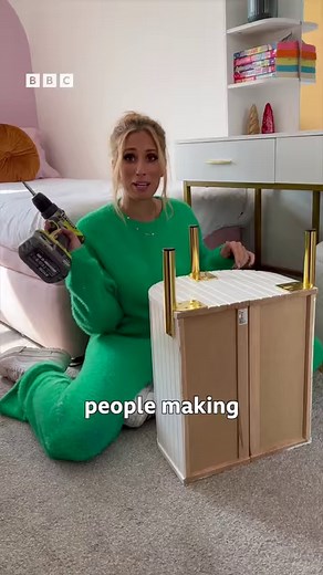 Take a slice of inspiration from Stacey and create your own breadside table 🍞 #SortYourLifeOut #StaceySolomon #iPlayer | BBC One