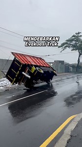 147K views · 836 reactions | Menegangkan Evakuasi Truk Ini, Pantura Stop Total | Om IRUL Explorer | Facebook