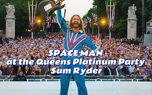 SPACE MAN - Sam Ryder performing at the Queen's Platinum Party