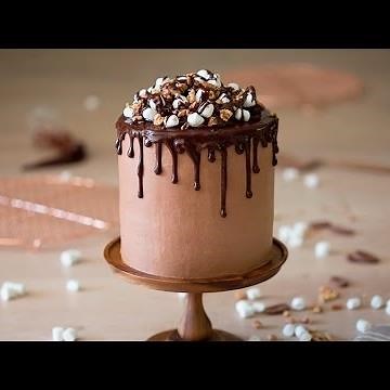 How to Make Rocky Road Cake