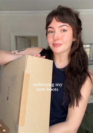 Unboxing New Miista Boots: Stylish Women's Footwear