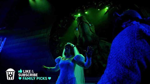 Shrek crashes Fiona's wedding to Farquaad – Shrek the Musical