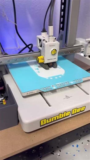 Wall mount for the Orbi 770 mesh system available soon on my website. #3dprinting #gamer #netgear