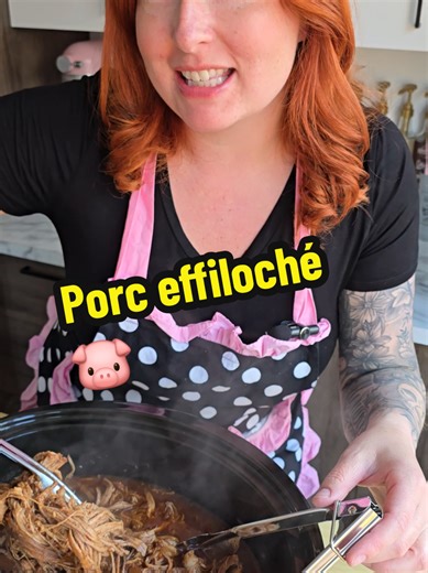 🔥 Mon fameux porc effiloché à la mijoteuse 🔥 Aujourd’hui, je vous montre en vidéo MA recette de porc effiloché… et honnêtement, c’est un incontournable à sauvegarder pour l’été ☀️ Que ce soit en sandwich bien garni 🥪 ou en panini croustillant… c’est le genre de repas qui fait toujours l’unanimité à la maison! Le meilleur dans tout ça? 🙌 👉 Tu prépares ça le matin avant de partir travailler 👉 Tu reviens le soir… et ça sent déjà le bonheur dans toute la maison 🤤 🛠️ Outil / Quantité / Diffic