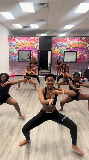 Move to the beat 💃#majorettedance #danceteam #dancelikecsds