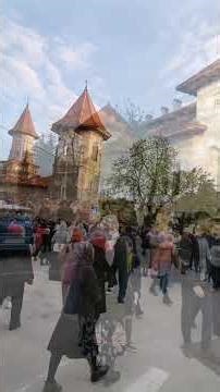 PROCESIUNE PE STRĂZILE ORAȘULUI CU SOBOR DE PREOȚI ȘI SF. MOAȘTE ALE CUVIOSULUI CLEOPA - #BOTOȘANI