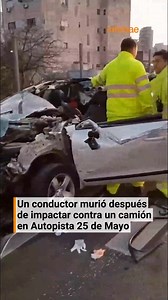 1.1M views · 5.9K reactions | UN CONDUCTOR MURIÓ DESPUÉS DE IMPACTAR CONTRA UN CAMIÓN https://bit.ly/46V2BCA Un fuerte siniestro vial se cobró la vida de un hombre, luego de que su auto impactara contra la parte trasera de un camión en la Autopista 25 de Mayo. Tras el accidente, a la altura de la avenida Jujuy, el único ocupante del Peugeot 208 fue trasladado con riesgo de vida a un centro de salud porteño, aunque falleció producto de las heridas. | Infobae | Facebook