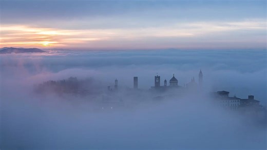 Si intitola #TravellerlovesItaly, è una lettera d’amore all’Italia: Traveller l’ha scritta con il vostro aiuto. Per dirvi grazie, Pierfrancesco Favino, un attore italiano amato in tutto il mondo, ci ha messo la voce. --> https://bit.ly/33VntsD Regia di: Alessandra Pagliardini Alessandro Donnoli Antonella Scotto Barbara Brigati Claudia Fenici Claudia Vieno Eleonora Biagetti Elisabetta Villaggio Fabiana Zezza Federica Clari Federica Frosini Federica Pauselli Federico Spitella Francesca Codeluppi G