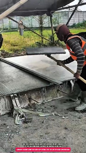 Concrete Texture Comb Tool Anti-Slip Cutting Tool 120 cm for Road Construction