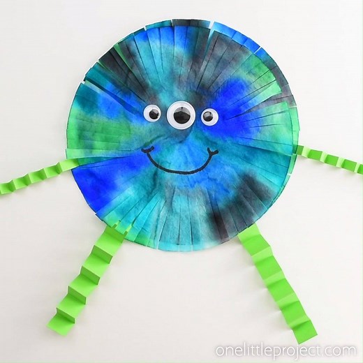 148K views · 250 reactions | COFFEE FILTER MONSTERS Full Instructions >> https://onelittleproject.com/coffee-filter-monsters/ | One Little Project | Facebook