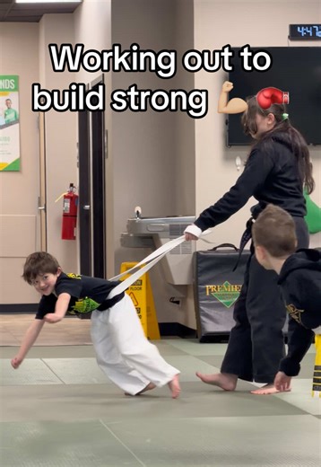 Building Strong Leg Muscles with Karate Workouts