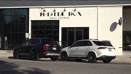 Buzzworthy | Golf simulation lounge opens in Downtown Temple