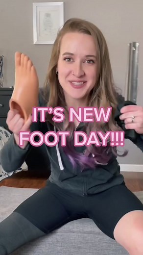 NEW FOOT DAY! What a bizarre sentence 😆 #amputee #newday #funny #fyp #prosthetic