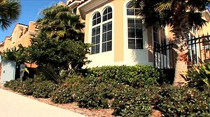 Attractive Female Real Estate Agent Offering Stock Footage Video (100% Royalty-free) 255814 | Shutterstock