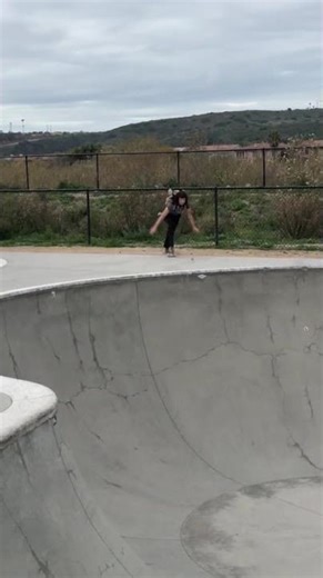 rollerskating#rollerskating #skate #flip #barani #gokittygo thanks nice stranger for th...