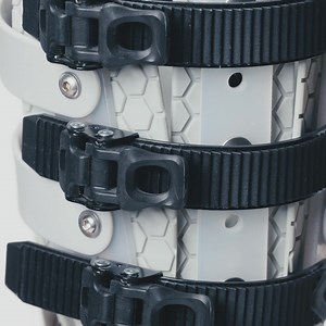 Conventional sockets are hot, rigid and often uncomfortable. The Socket-less Socket™ is breathable, conforming and has micro-adjustable comfort. | Martin Bionics