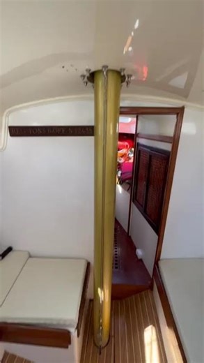 I. Castañer Yachts - Contessa 32, interior - FOR SALE