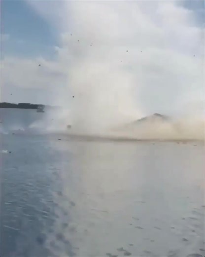 Buckle up, races this weekend #airboatmadness #florida #airboats | Florida's Best Boats