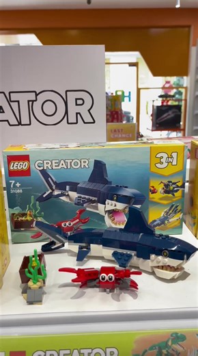 LEGO 31088 Deep Sea Creatures. Kids can build and rebuild a Shark, Squid or Angler Fish with this LEGO® Creator 3in1 set. #thebrickkh #legocambodia