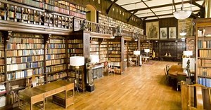 10-bed Devon manor has a library with 22k books