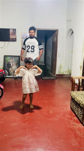 ලෝකේම පරාදයි: හිත් වශී කරන බැල්ම ගැන