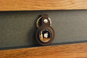 Customized Company Logo Gift, AirTag Leather Keychain, Bulk Promotion Gift, Engraved Apple Air Tag Holder, Client Gift,office Gift,team Gift - Etsy