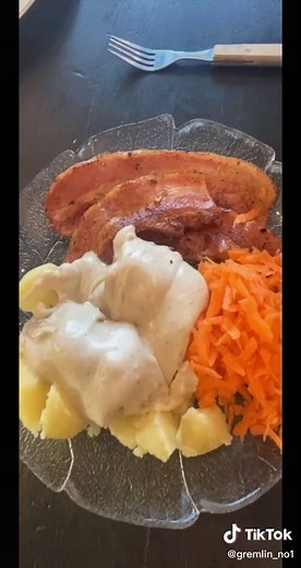 Traditional Norwegian Dish: Flesk og Duppe Recipe