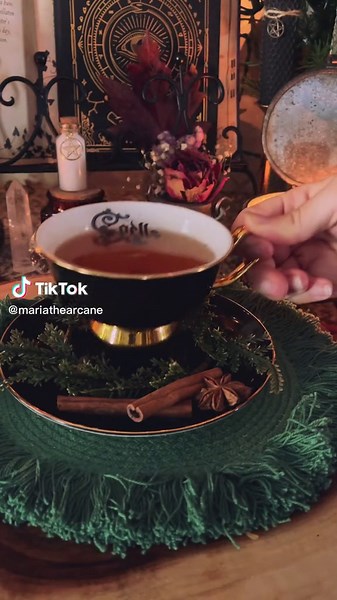 Best Magickal and Witchy Tea Blends for a Cozy Ritual